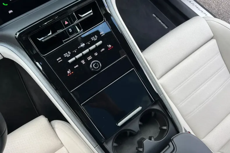 Porsche Panamera din 2024 cu 18.600 km - oferta POR108692 - foto 21