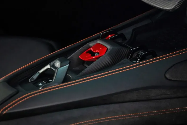 Lamborghini Revuelto din 2024 cu 3.000 km - oferta LAM108697 - foto 22