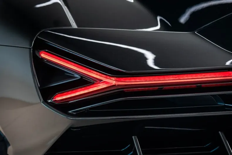 Lamborghini Revuelto din 2024 cu 3.000 km - oferta LAM108697 - foto 36