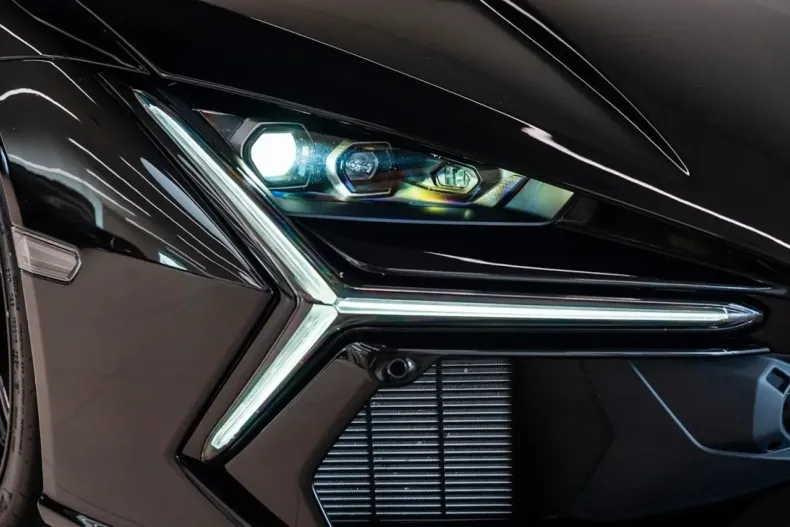 Lamborghini Revuelto din 2024 cu 3.000 km - oferta LAM108697 - foto 40