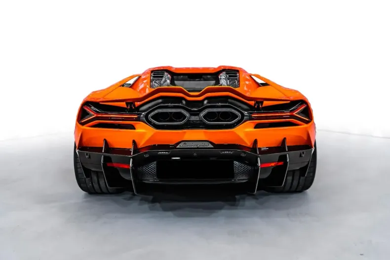 Lamborghini Revuelto din 2024 cu 9.200 km - oferta LAM108699 - foto 4