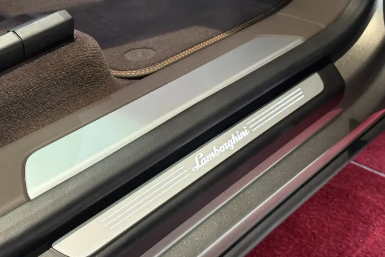 Lamborghini Urus din 2024 cu 20.000 km - oferta LAM108701 - foto 25