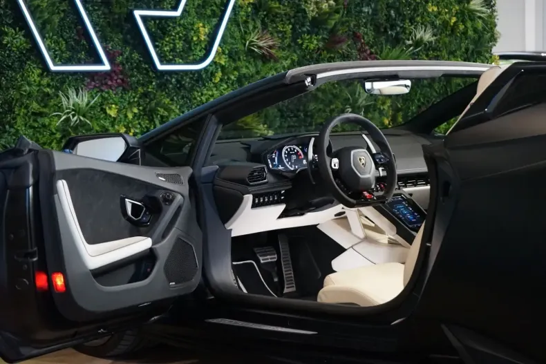 Lamborghini Huracán din 2023 cu 1.485 km - oferta LAM108706 - foto 12