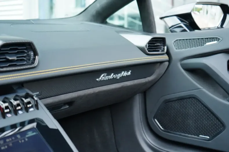 Lamborghini Huracán din 2024 cu 1.900 km - oferta LAM108707 - foto 11