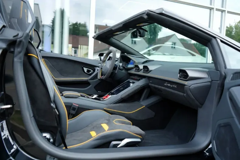 Lamborghini Huracán din 2024 cu 1.900 km - oferta LAM108707 - foto 15