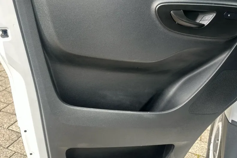 Mercedes-Benz Sprinter din 2024 cu 27.300 km - oferta MER108713 - foto 14