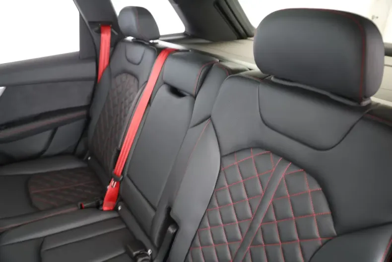 Audi Q7 din 2025 cu 15.236 km - oferta AUD108716 - foto 10