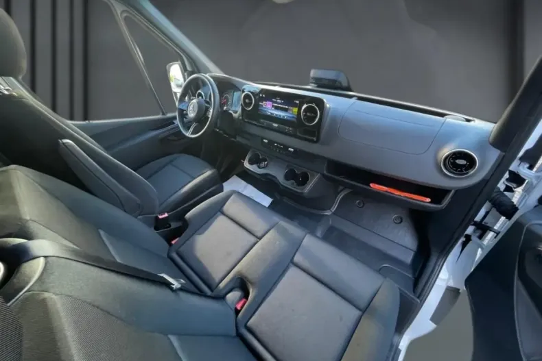 Mercedes-Benz Sprinter din 2024 cu 39.343 km - oferta MER108720 - foto 10