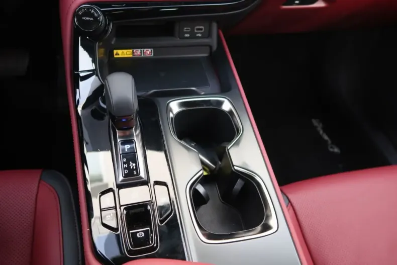 Lexus NX 350h din 2024 cu 3.000 km - oferta LEX108722 - foto 17