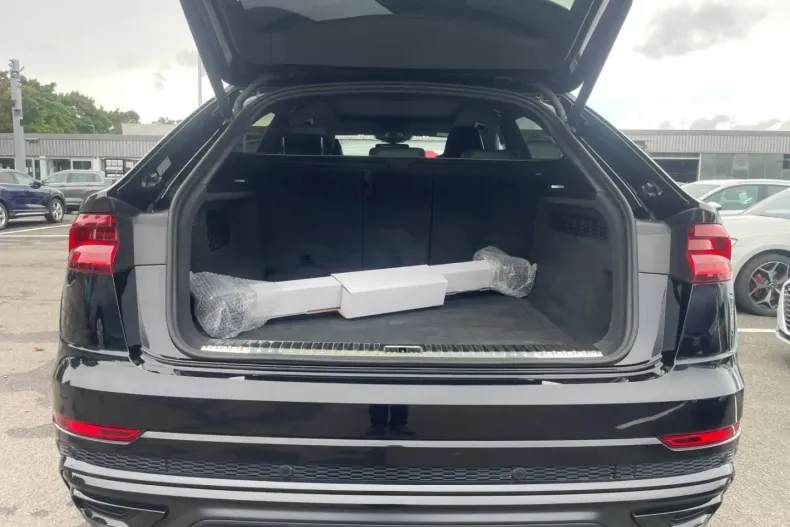 Audi Q8 din 2021 cu 67.500 km - oferta AUD108730 - foto 10