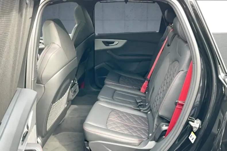 Audi Q7 din 2025 cu 16.900 km - oferta AUD108732 - foto 9