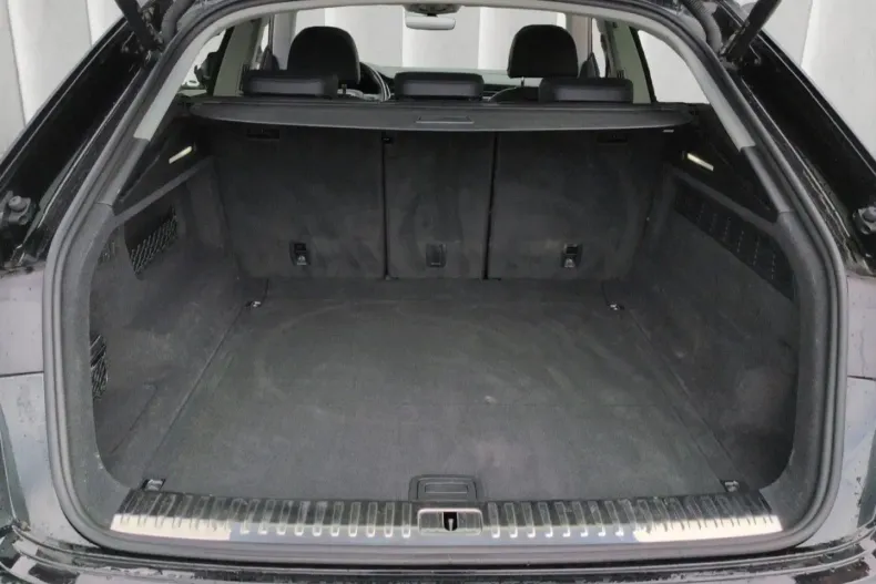 Audi Q8 din 2022 cu 35.248 km - oferta AUD108734 - foto 9