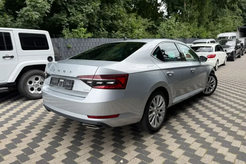 Skoda Superb din 2021 cu 54.300 km - oferta SKO108739 - foto 2