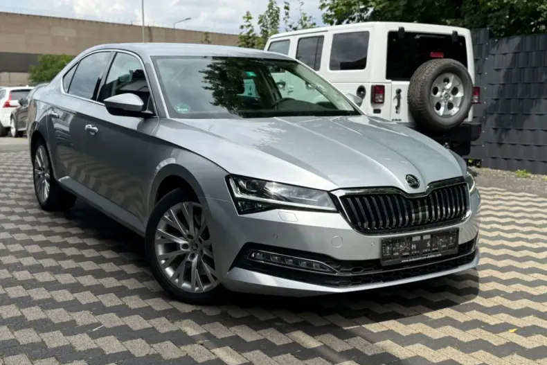 Skoda Superb din 2021 cu 54.300 km - oferta SKO108739 - foto 3