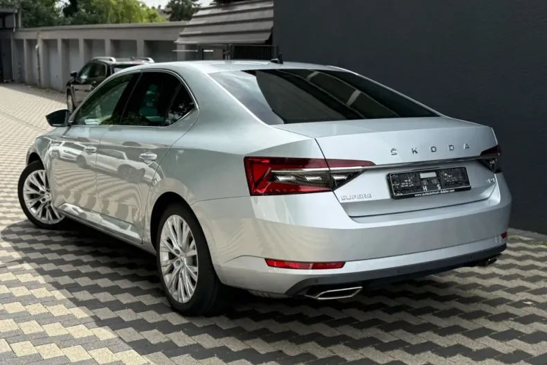 Skoda Superb din 2021 cu 54.300 km - oferta SKO108739 - foto 4