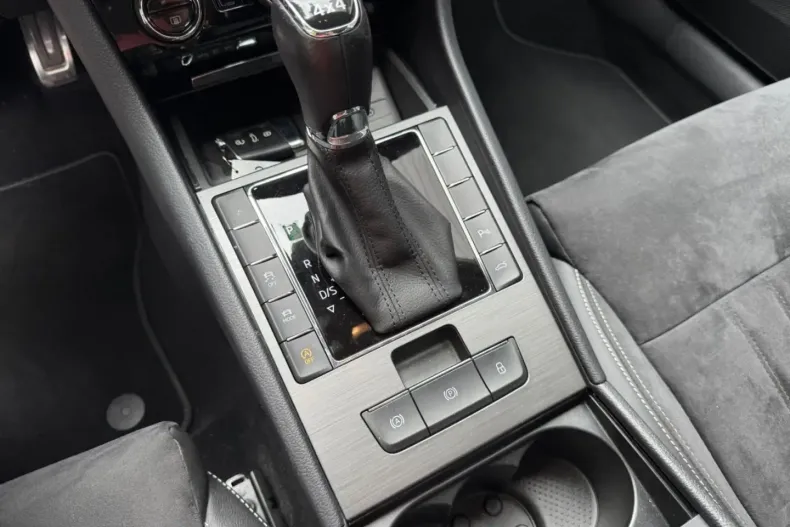 Skoda Superb din 2021 cu 54.300 km - oferta SKO108739 - foto 26