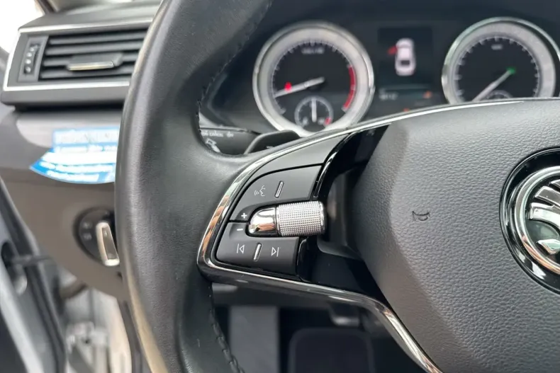 Skoda Superb din 2021 cu 58.200 km - oferta SKO108741 - foto 13