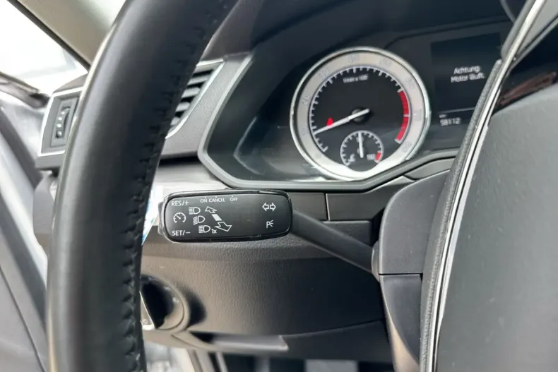 Skoda Superb din 2021 cu 58.200 km - oferta SKO108741 - foto 15