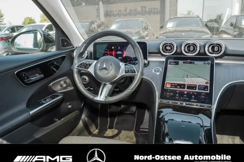 Mercedes-Benz C 300 din 2022 cu 24.457 km - oferta MER108752 - foto 8