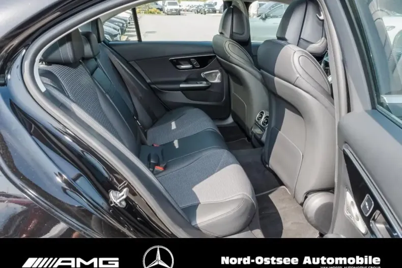Mercedes-Benz C 300 din 2022 cu 24.457 km - oferta MER108752 - foto 11