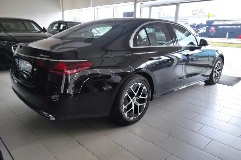 Mercedes-Benz E 200 din 2024 cu 20.000 km - oferta MER108754 - foto 8