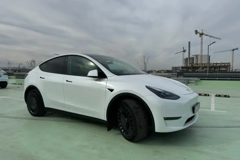 Tesla Model Y din 2022 cu 41.596 km - oferta TES108756 - foto 6