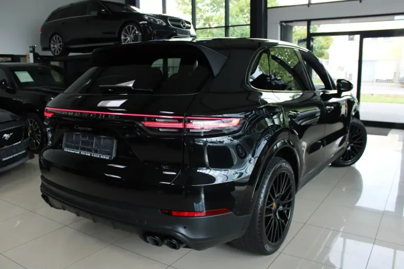 Porsche Cayenne din 2023 cu 41.730 km - oferta POR108757 - foto 5