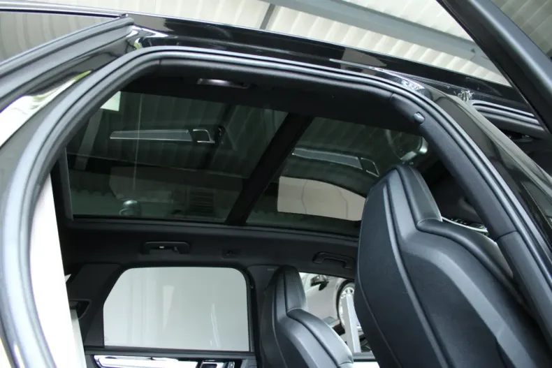 Porsche Cayenne din 2023 cu 41.730 km - oferta POR108757 - foto 12