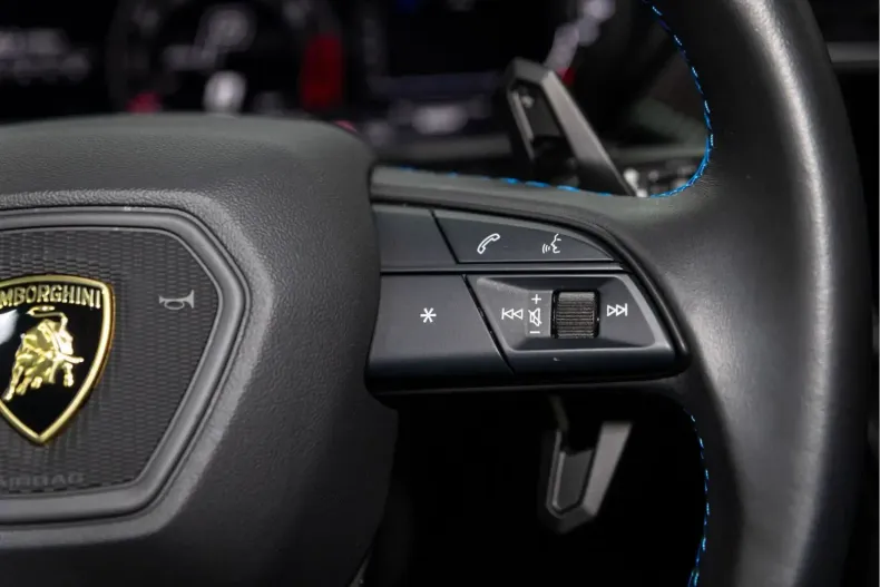 Lamborghini Urus din 2023 cu 15.250 km - oferta LAM108758 - foto 30