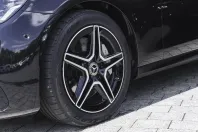 Mercedes-Benz E 300 din 2022 cu 60.649 km - oferta MER108759 - foto 9