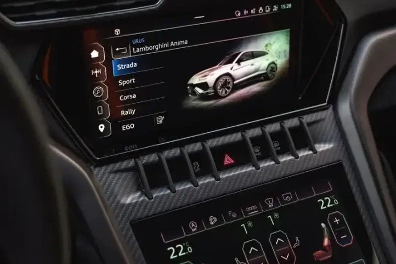 Lamborghini Urus din 2024 cu 5.000 km - oferta LAM108760 - foto 24