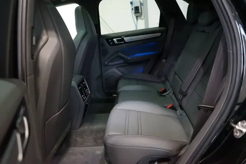 Porsche Cayenne din 2023 cu 47.200 km - oferta POR108761 - foto 17