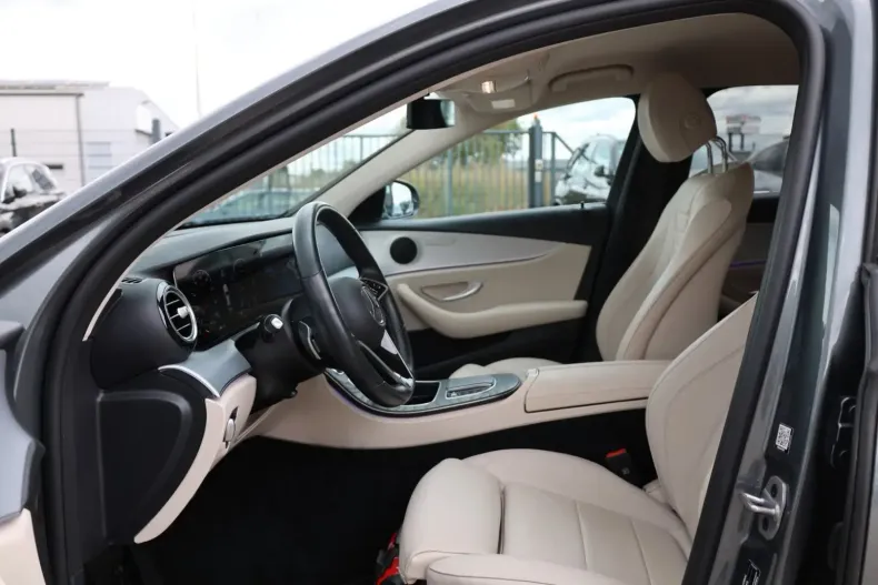 Mercedes-Benz E 200 din 2023 cu 65.767 km - oferta MER108765 - foto 10