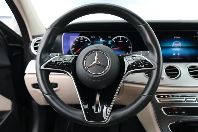 Mercedes-Benz E 200 din 2023 cu 65.767 km - oferta MER108765 - foto 13