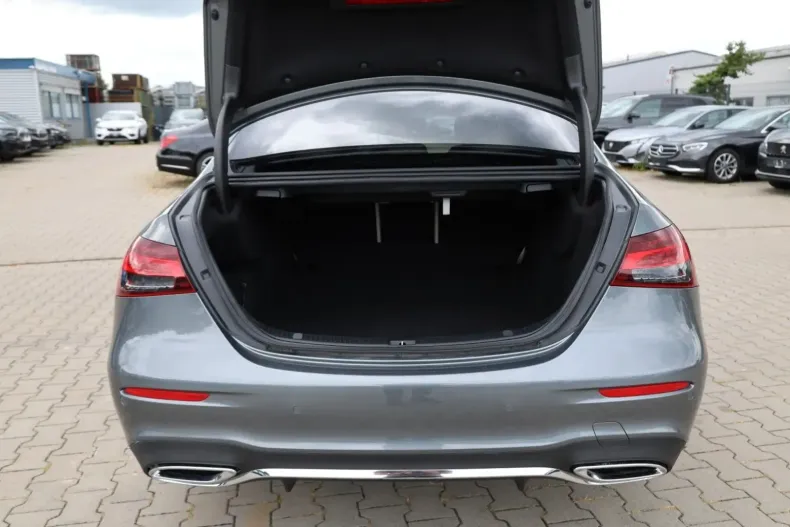 Mercedes-Benz E 200 din 2023 cu 65.767 km - oferta MER108765 - foto 26