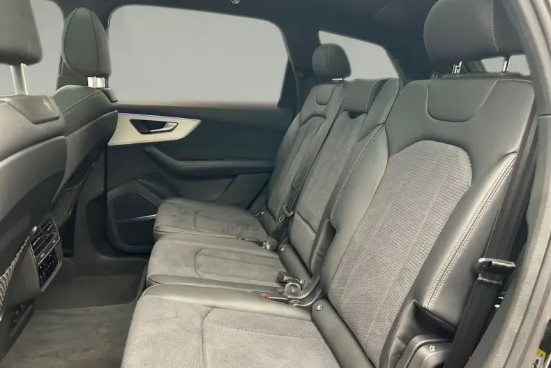 Audi Q7 din 2024 cu 19.570 km - oferta AUD108766 - foto 8