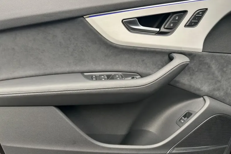 Audi Q7 din 2024 cu 19.570 km - oferta AUD108766 - foto 13