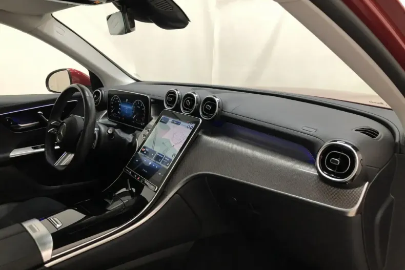 Mercedes-Benz GLC 200 din 2023 cu 13.200 km - oferta MER108769 - foto 10