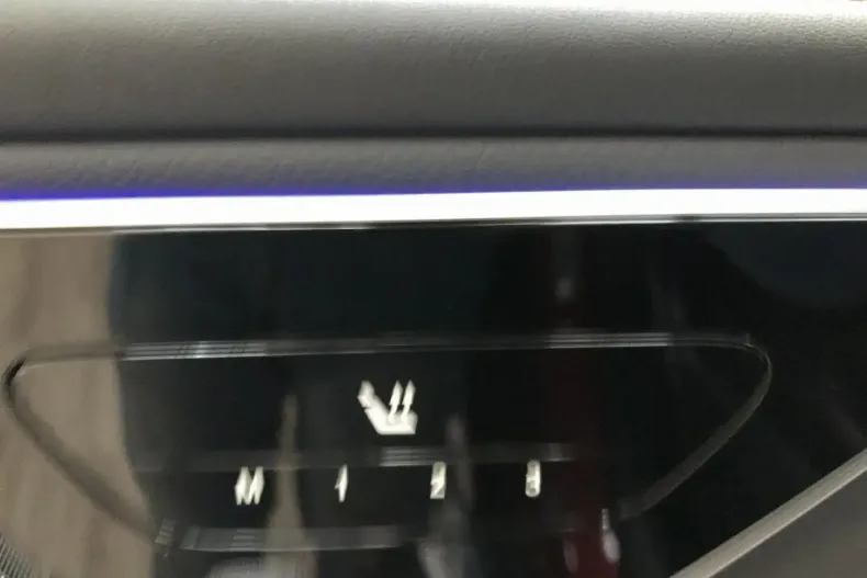 Mercedes-Benz GLC 200 din 2023 cu 13.200 km - oferta MER108769 - foto 16