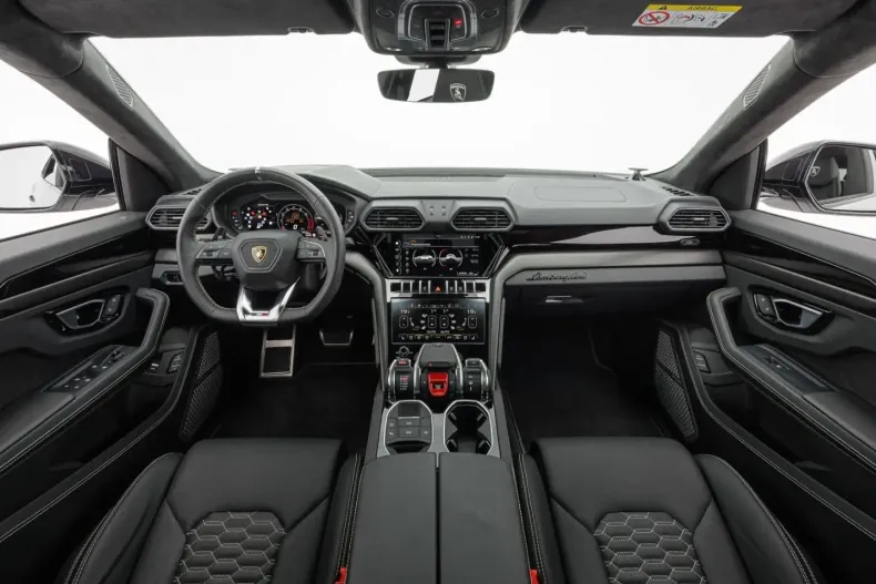 Lamborghini Urus din 2023 cu 10.200 km - oferta LAM108770 - foto 14