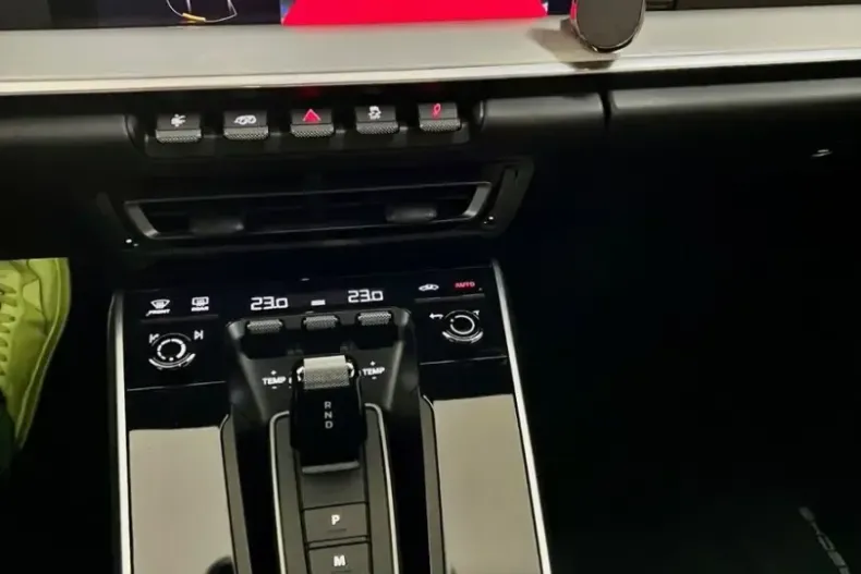 Porsche 992 din 2022 cu 44.900 km - oferta POR108778 - foto 17