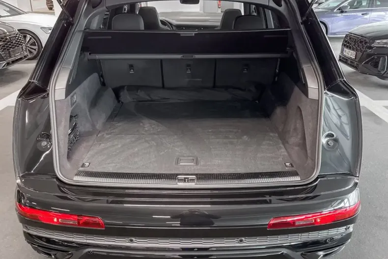 Audi Q7 din 2023 cu 30.627 km - oferta AUD108787 - foto 6