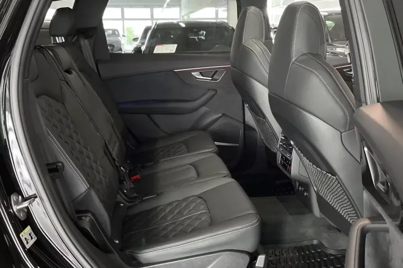 Audi Q7 din 2023 cu 30.627 km - oferta AUD108787 - foto 12