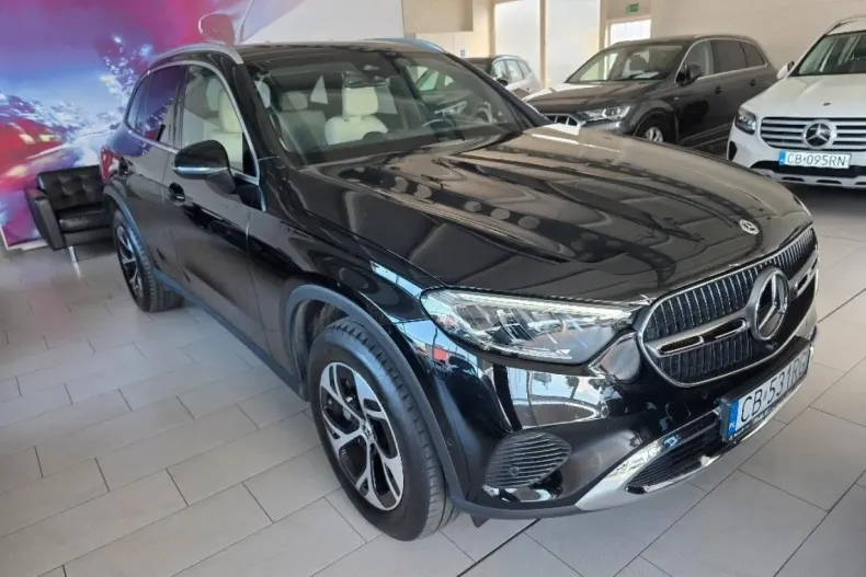 Mercedes-Benz GLC 300 din 2024 cu 27.000 km - oferta MER108790 - foto 4