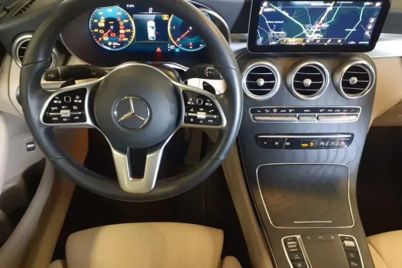 Mercedes-Benz GLC 220 din 2022 cu 44.385 km - oferta MER108791 - foto 3