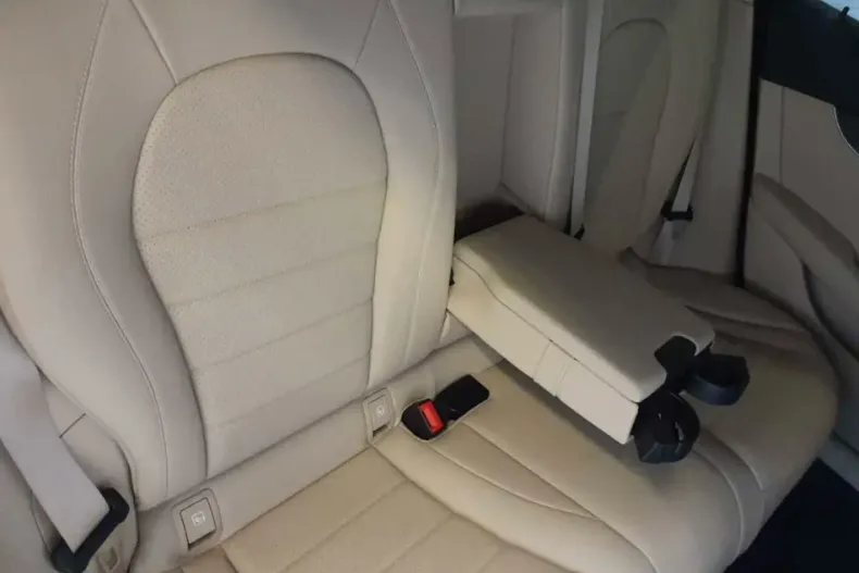 Mercedes-Benz GLC 220 din 2022 cu 44.385 km - oferta MER108791 - foto 7