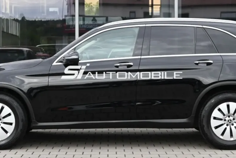 Mercedes-Benz GLC 300 din 2021 cu 60.000 km - oferta MER108792 - foto 3