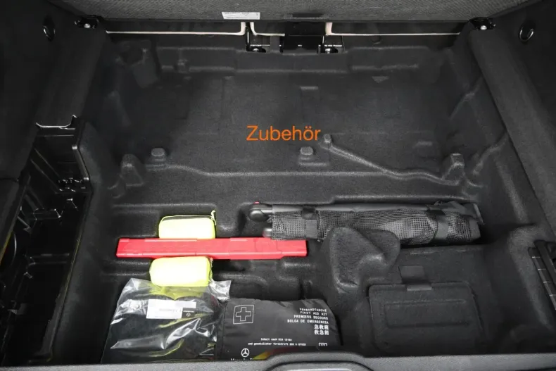 Mercedes-Benz GLC 300 din 2021 cu 60.000 km - oferta MER108792 - foto 16