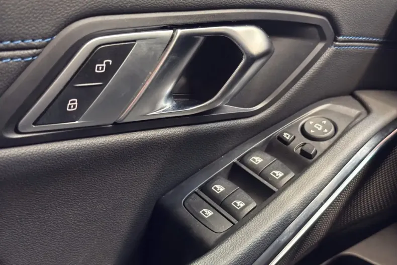 BMW 320 din 2024 cu 13.500 km - oferta BMW108793 - foto 22