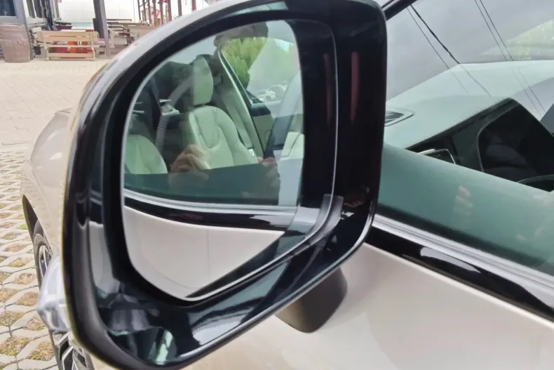 Volvo XC60 din 2024 cu 26.215 km - oferta VOL108796 - foto 7